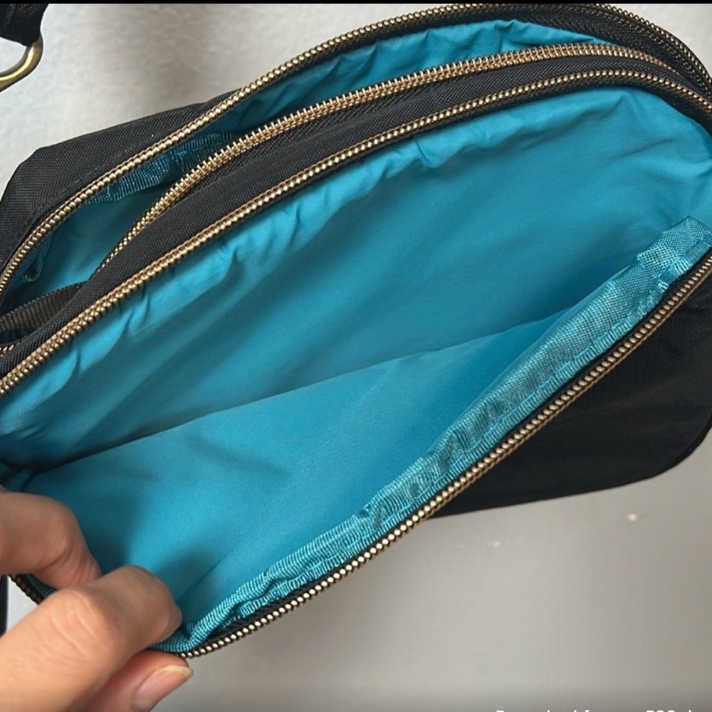 Travelon Black Crossbody Anti-Theft Nylon Bag - Picture 6 of 10